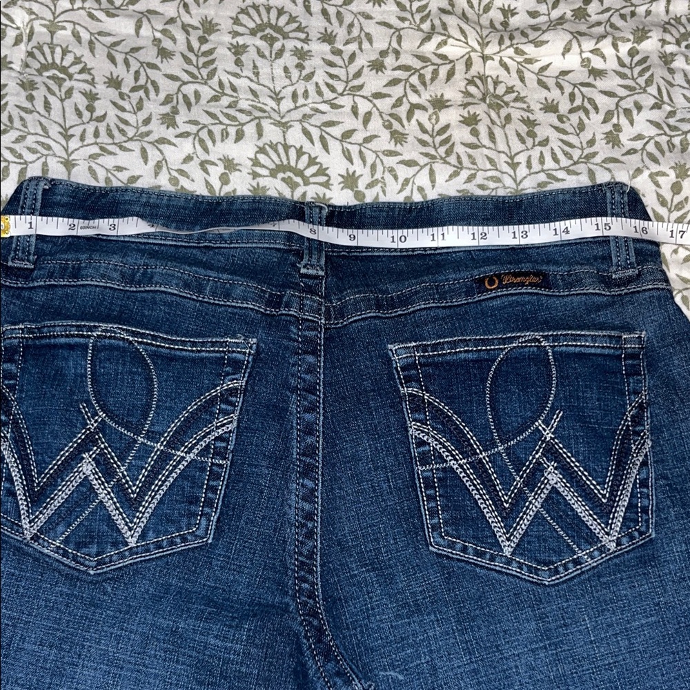 Wrangler Women's Dark Blue Bootcut Jeans with Embroidered Back Pockets
